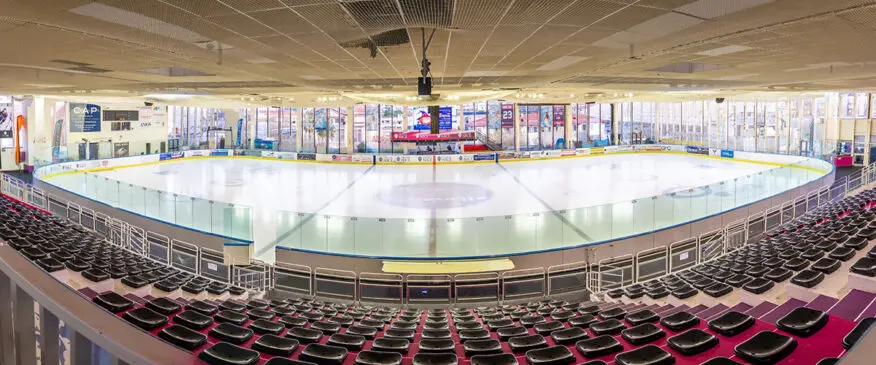 Vue intérieure de la patinoire Jean Bouin de Nice