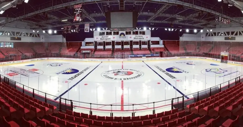 Vue intérieure de la patinoire d'Amiens - le Coliseum
